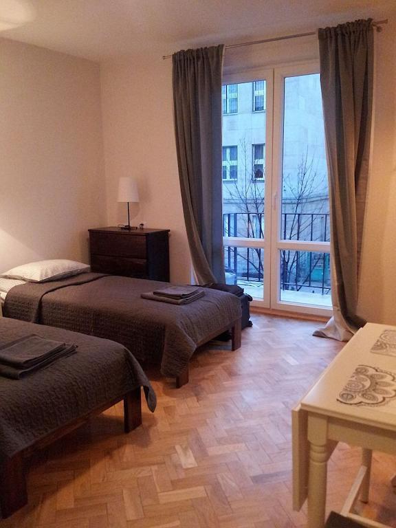Koro De Varsovio - Apartament Ciasna 10 Esterno foto